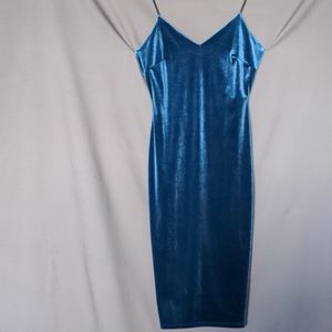 SEXY BLUE VELVET MIDI💙